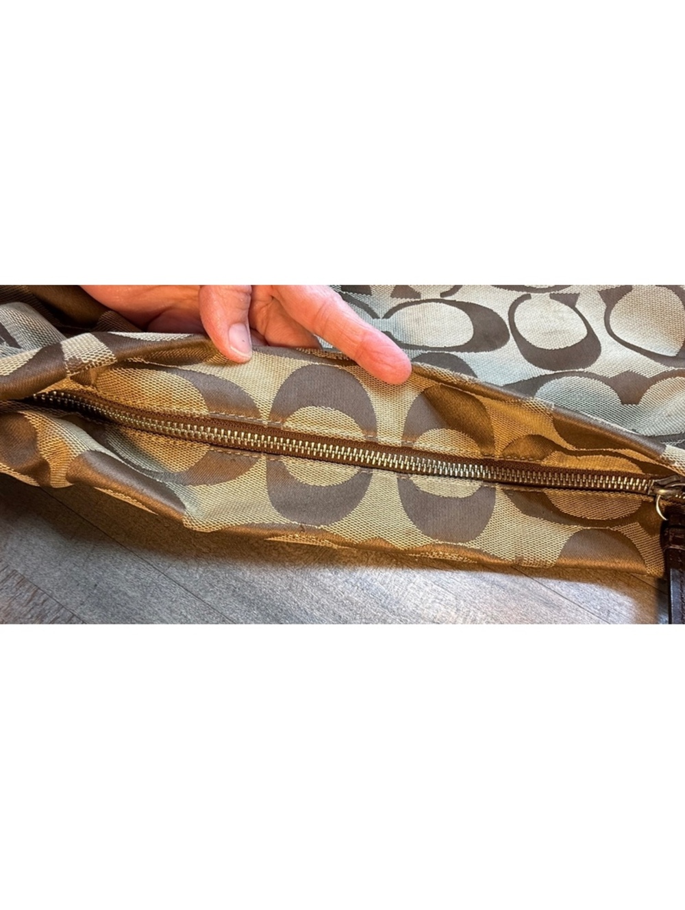 Coach Signature Jacquard Brown Tan Shoulder Bag Hobo Purse (hbp1/cp24) - Picture 9 of 9